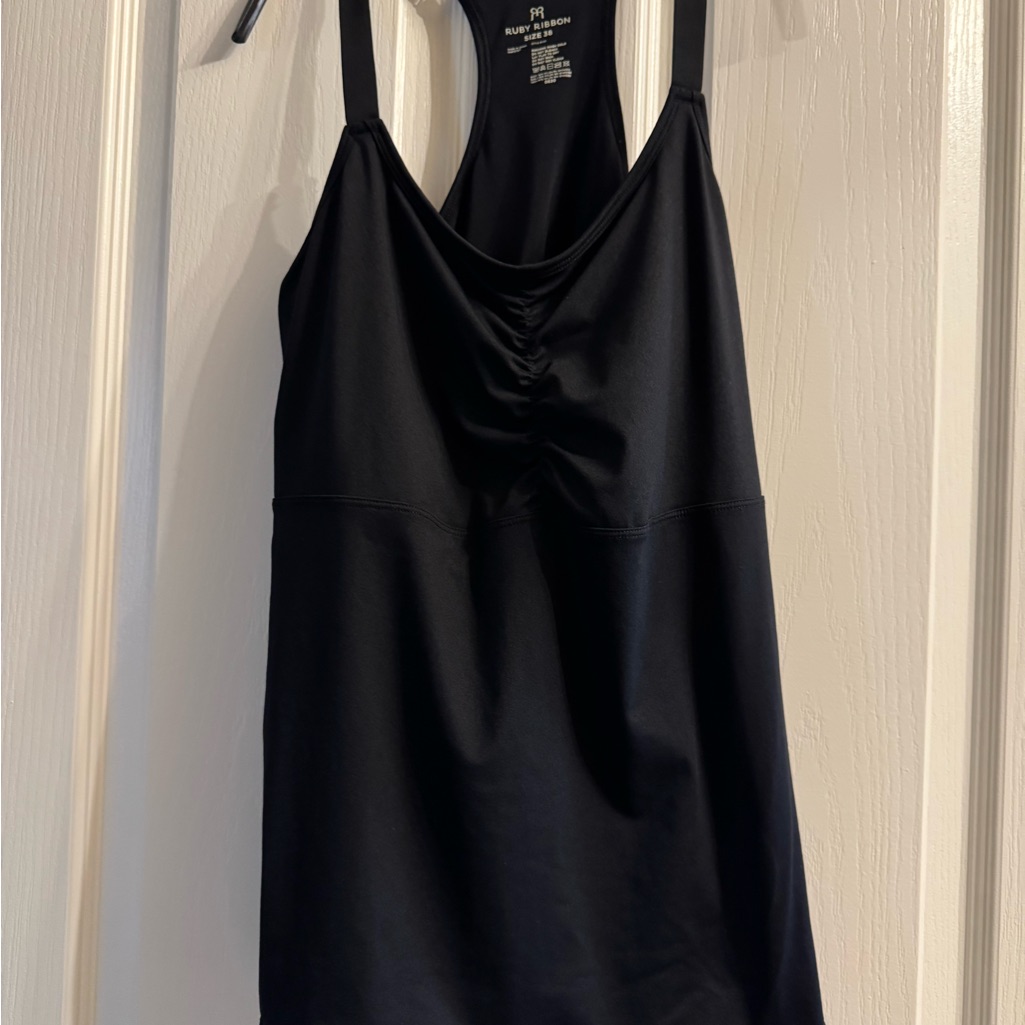 Ruby Ribbon Black Performance Tank